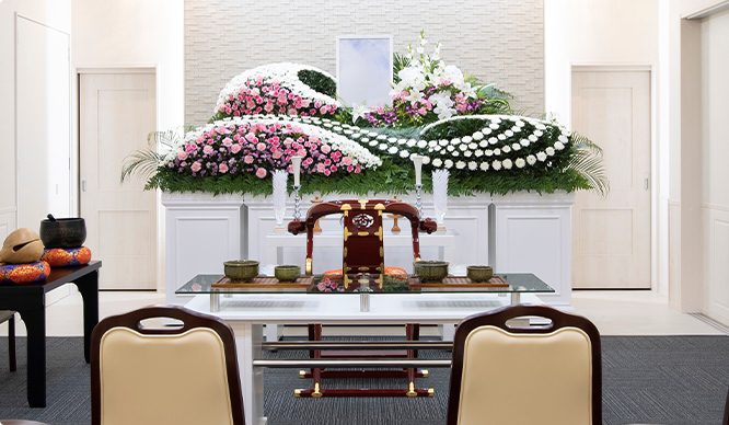 葬儀・葬式・家族葬の祭壇、葬儀費用が最大27.5万円割引