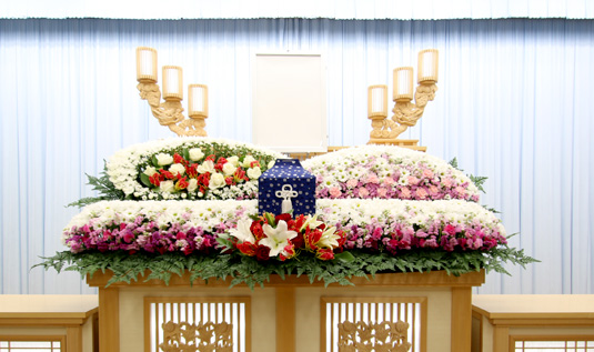 お別れの会 [自由葬]　生花プラン　祭壇